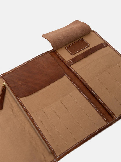 PROJECT PO15 - Farbe Walnut / Gold -